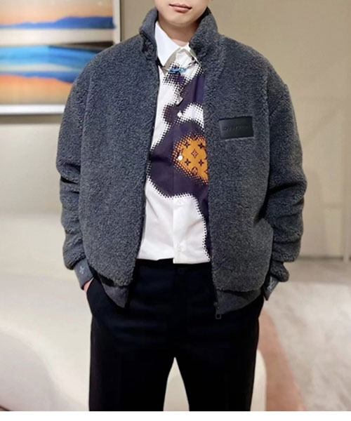 루이비통 로고 패치 후리스 블루종 1AFBA1