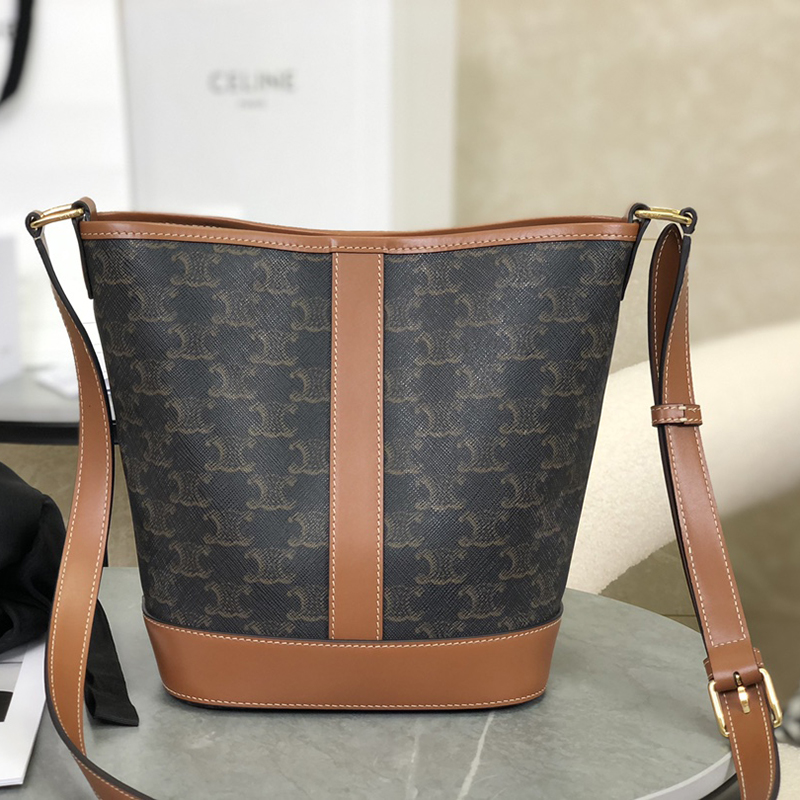 셀린느 스몰 버킷백 트리옹프 캔버스 탄