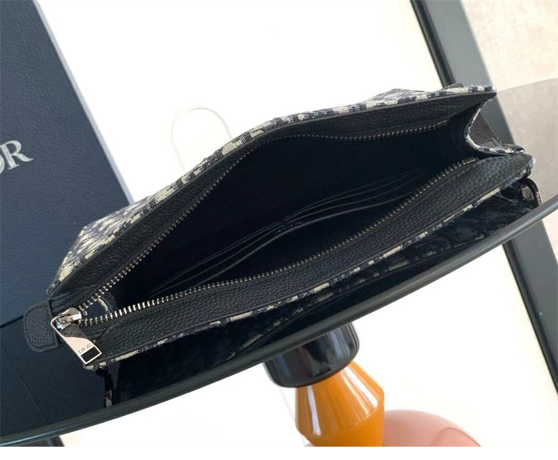 디올 오블리크 A5 클러치백 파우치