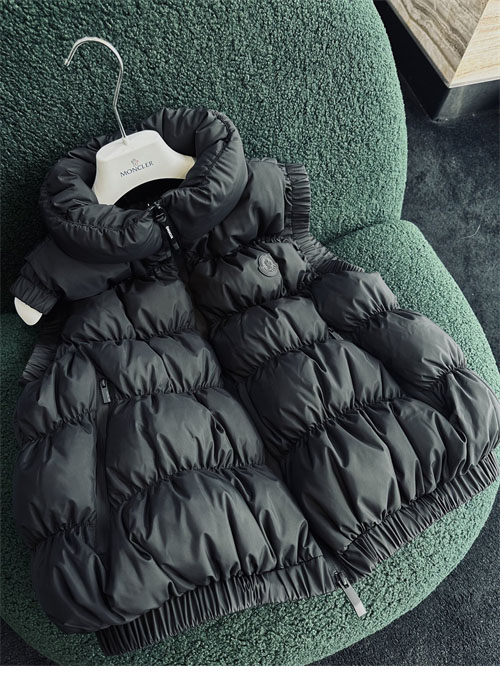 몽클레어 아프리아테 Apriate 패딩 베스트 조끼 2컬러