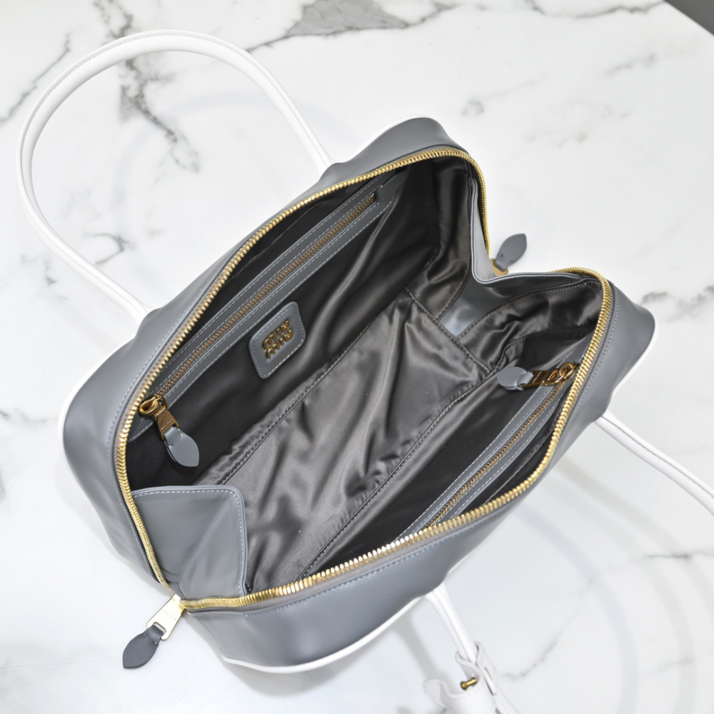 미우미우 Beau Leather Top Handle