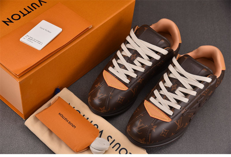 루이비통 x 니고 LV 버터소프트 스니커즈