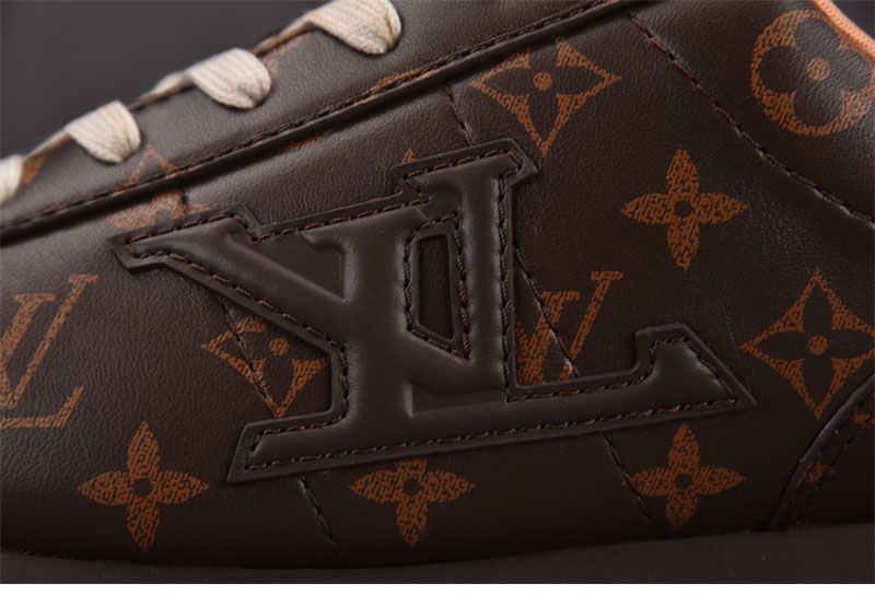 루이비통 x 니고 LV 버터소프트 스니커즈