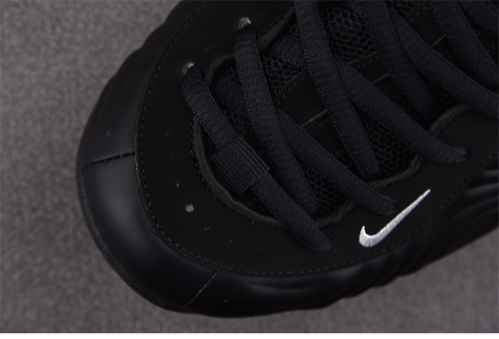 나이키 x 꼼데가르송 에어 폼포짓 원 블랙