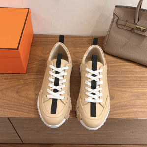 에르메스 점프 스니커즈