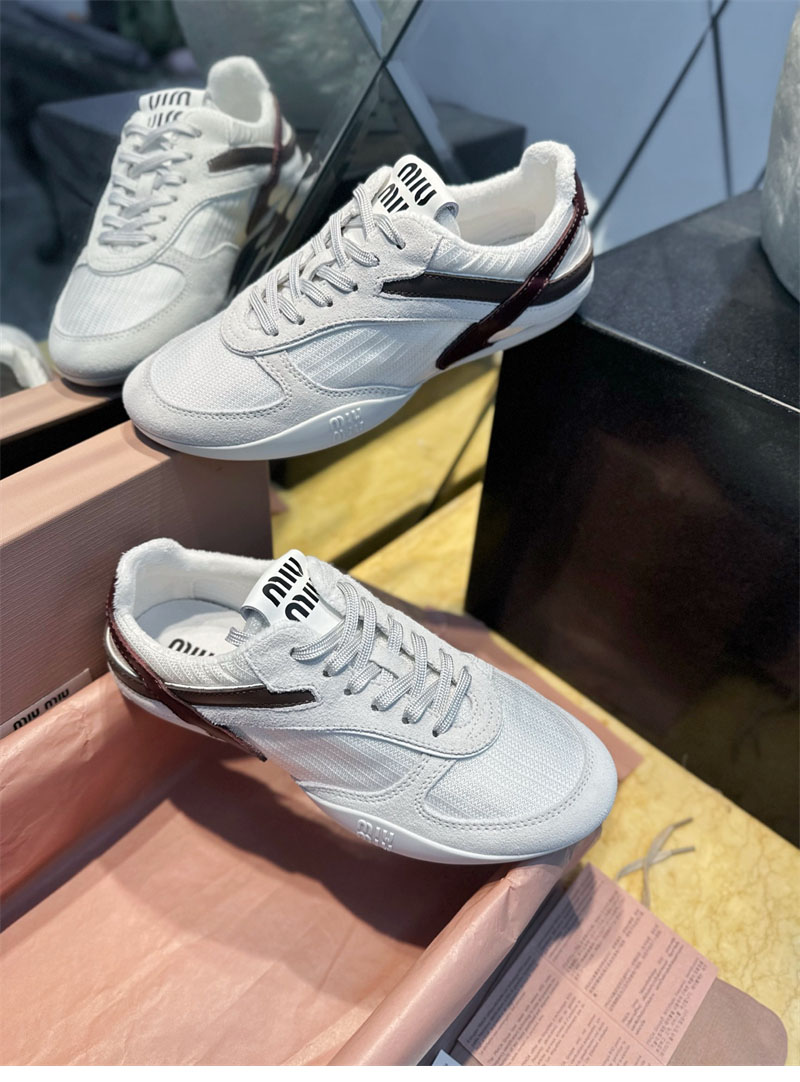 미우미우 김나지움 기능성 소재 스니커즈 화이트/버건디