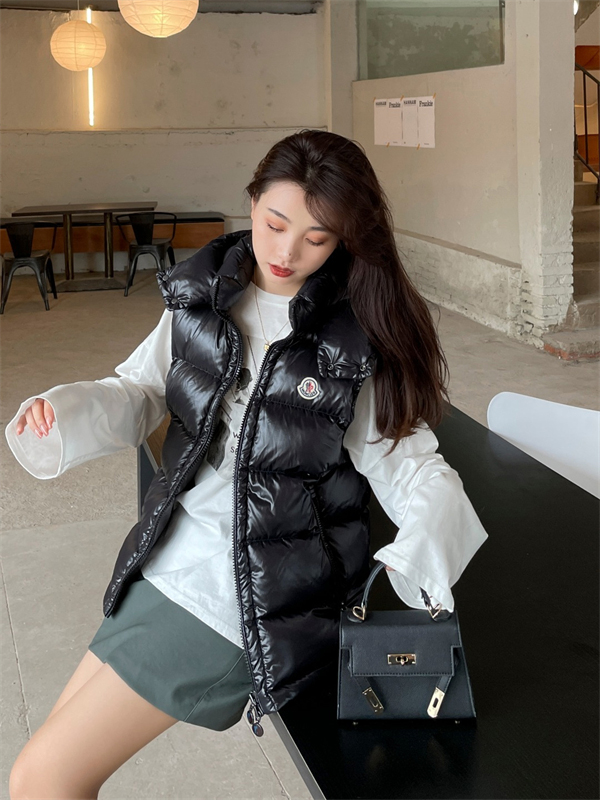 몽클레어 보머스 Bormes 다운 패딩 베스트