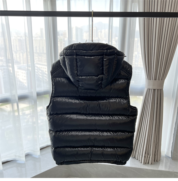 몽클레어 보머스 Bormes 다운 패딩 베스트