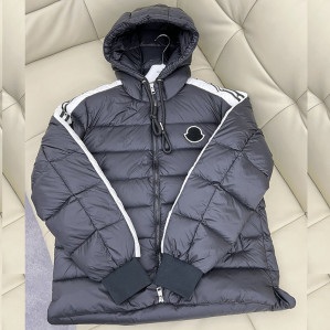 몽클레어 스텔라이어 Stellaire 숏 다운 패딩 자켓