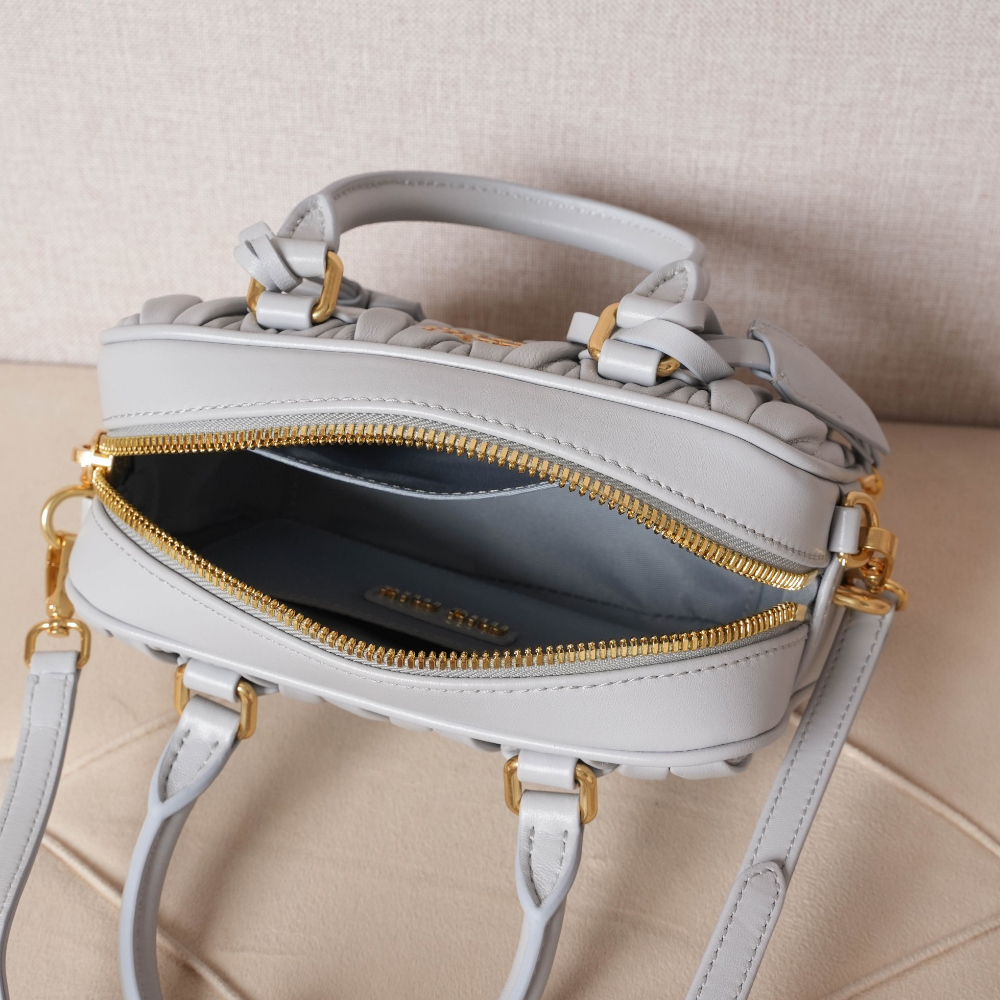 미우미우 Matelasse Nappa Leather