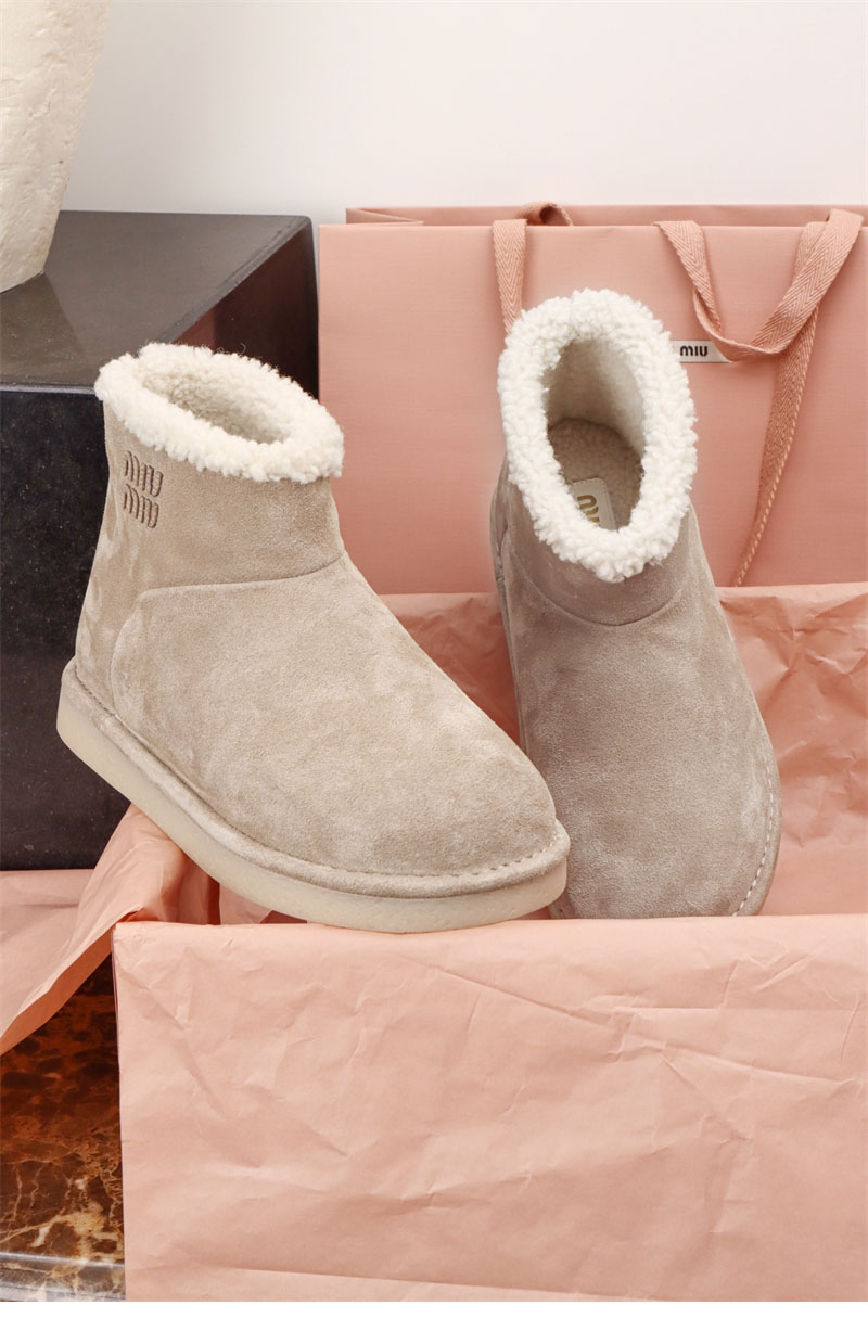 미우미우 스웨이드 시어링 앵클 부츠