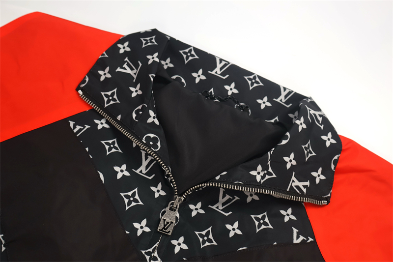 루이비통 x 니고 모노그램 프린티드 나일론 트랙수트 탑