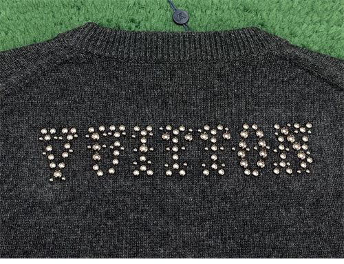 루이비통 스터드LV 엠벨리시드 롱 슬리브드 메리노 울 크루넥