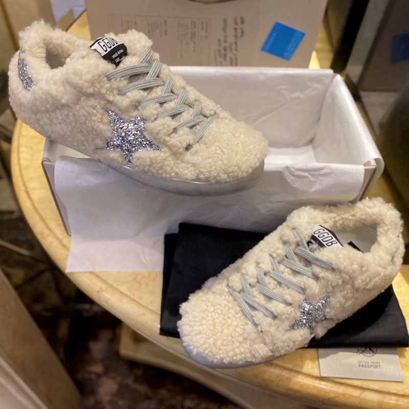 골든구스 슈퍼스타 시어링 패널 글리터 스니커즈