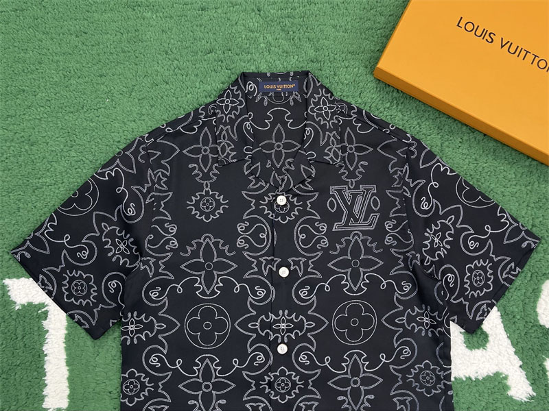 루이비통 LV 아라베스크 프린티드 숏 슬리브드 실크 셔츠