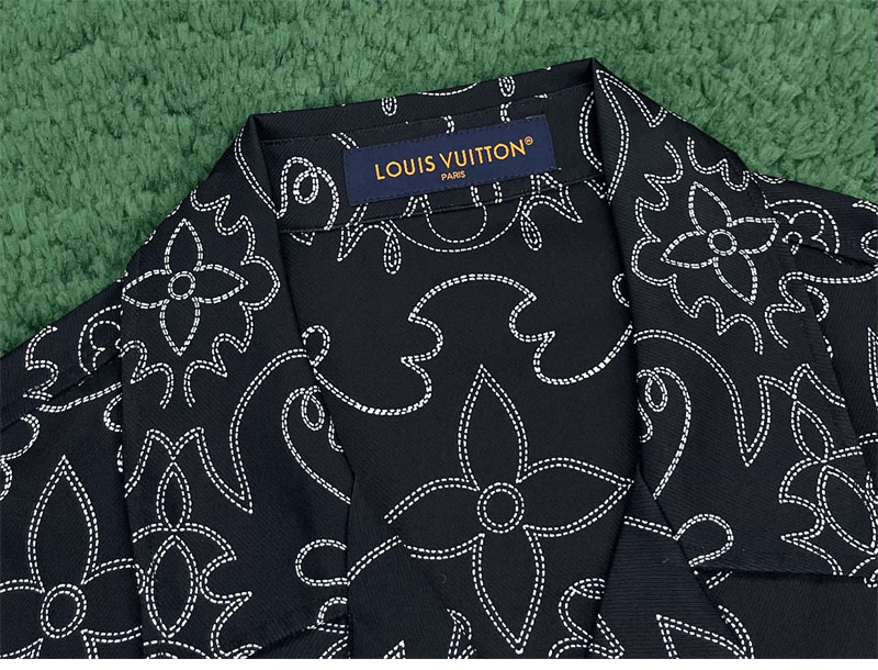 루이비통 LV 아라베스크 프린티드 숏 슬리브드 실크 셔츠