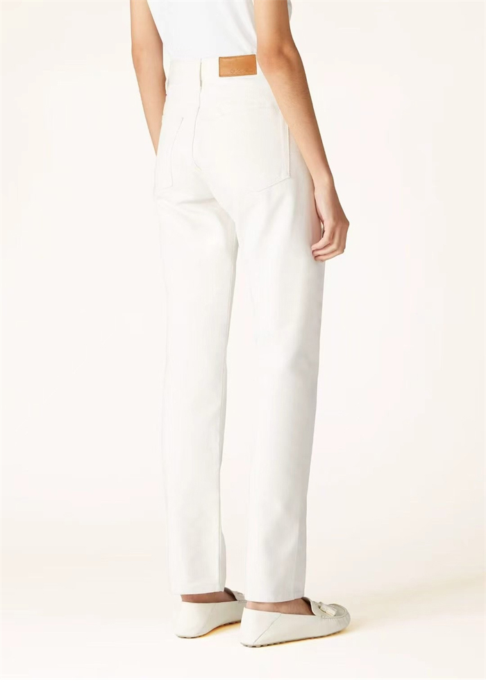 로로피아나 화이트 데님 배기 팬츠