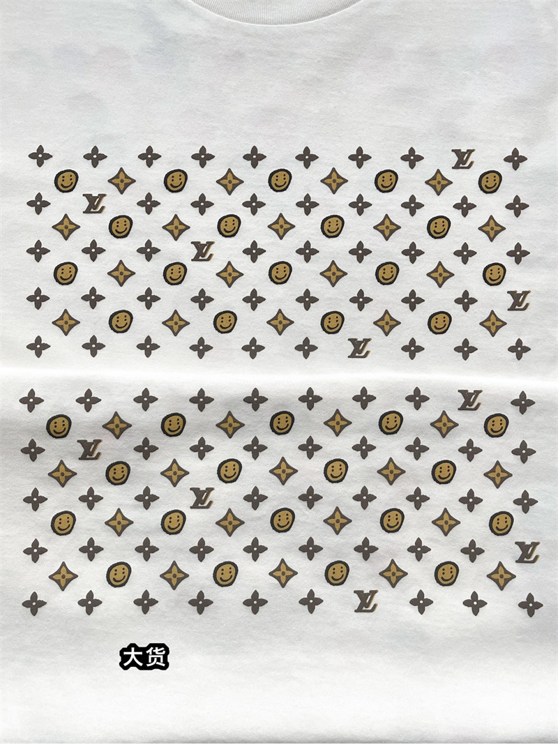 루이비통 x CPFM 모노그램 스마일 반팔 티셔츠
