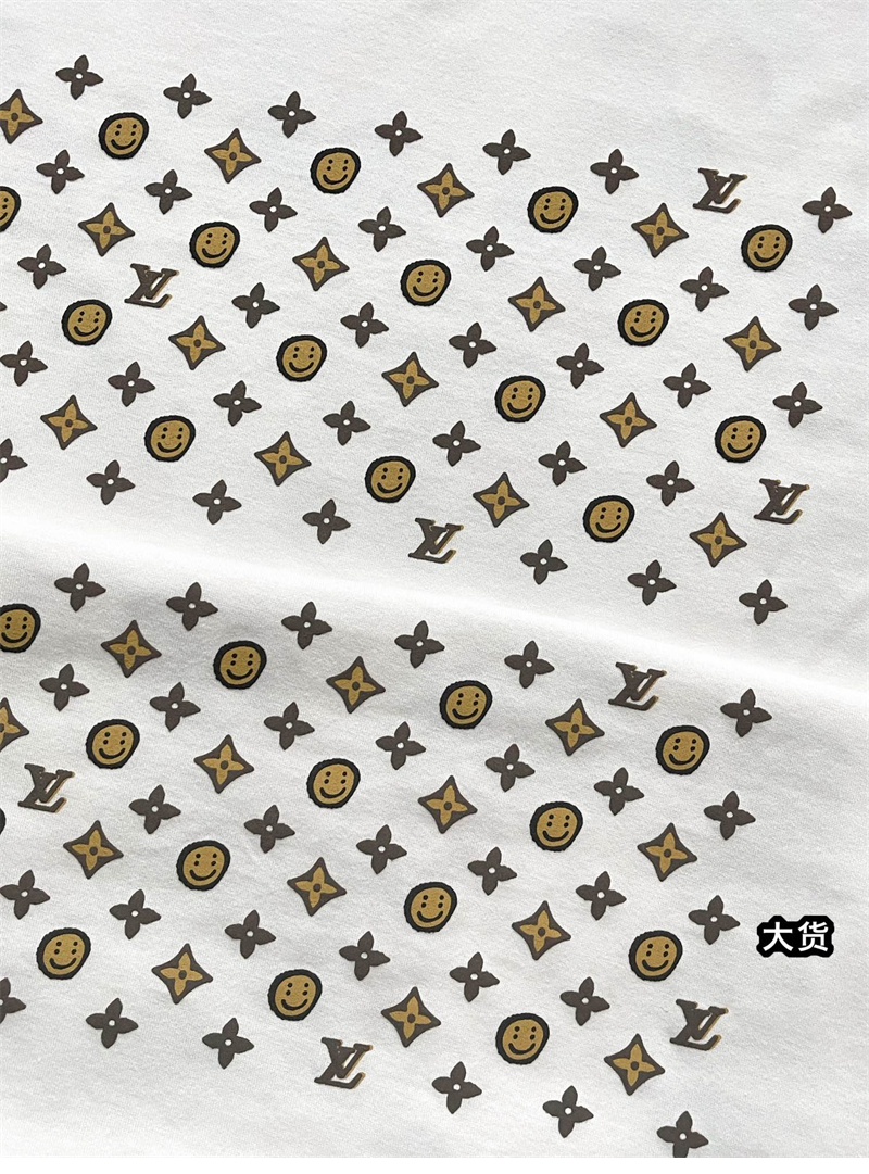 루이비통 x CPFM 모노그램 스마일 반팔 티셔츠