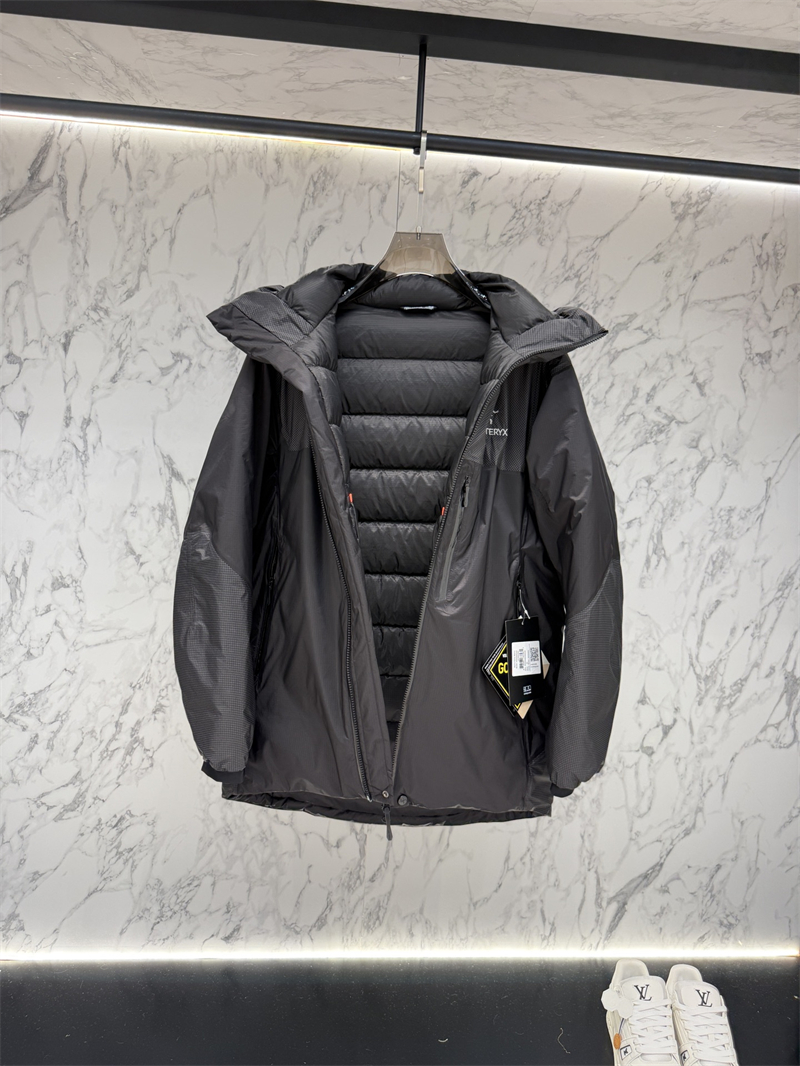 아크테릭스 패딩 알파 파카