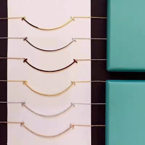 티파니앤코 T스마일