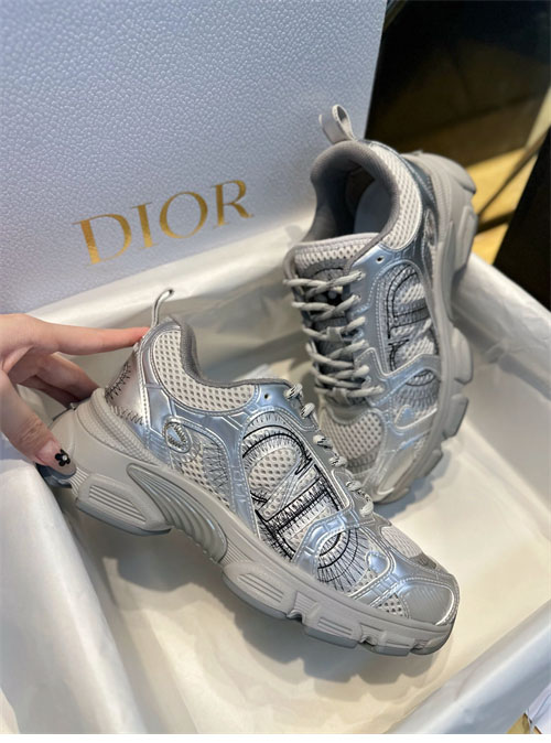 디올 크로노 Chrono 스니커즈