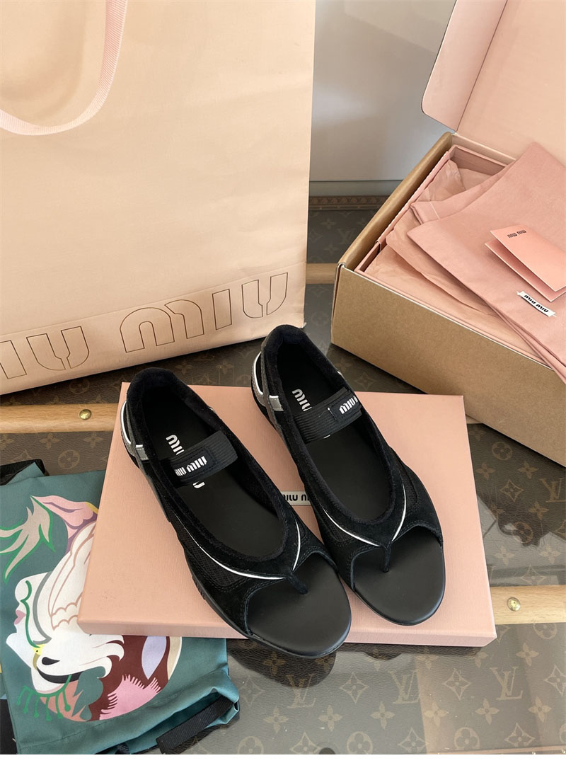 미우미우 김나지움 기능성 통 발레리나 블랙/그레이