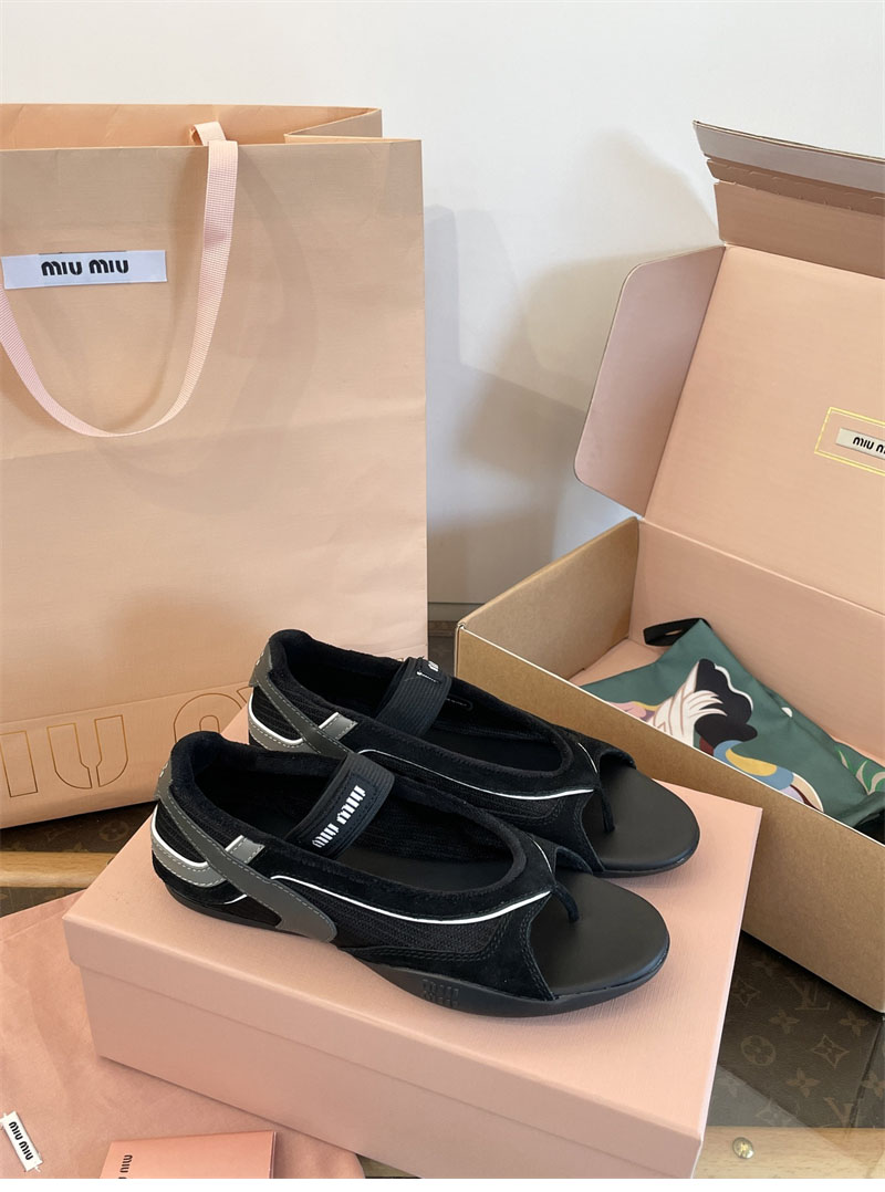 미우미우 김나지움 기능성 통 발레리나 블랙/그레이