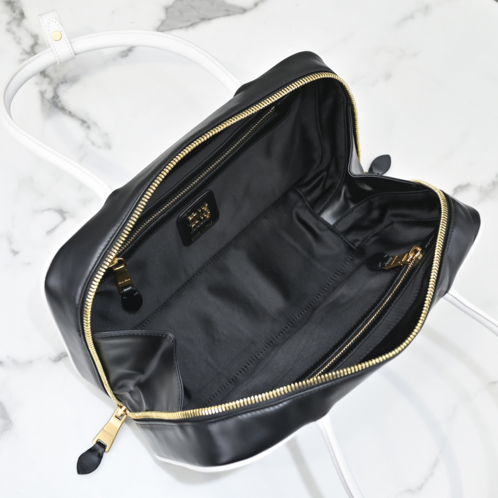 미우미우 Beau Leather Top Handle