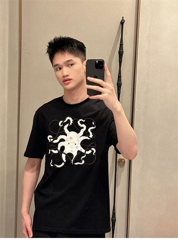 로에베 아나그램 문어 코튼 반팔 티셔츠