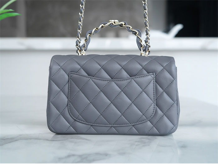 샤넬 23k 뉴미니 탑핸들 CC 클래식 플랩