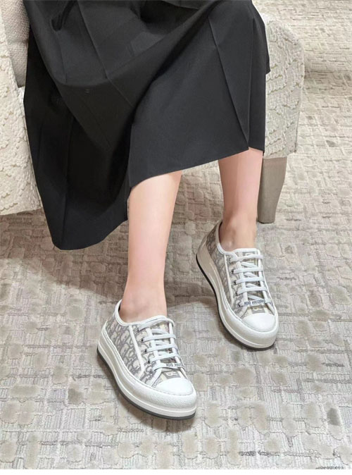 디올 오블리크 자수 스니커즈