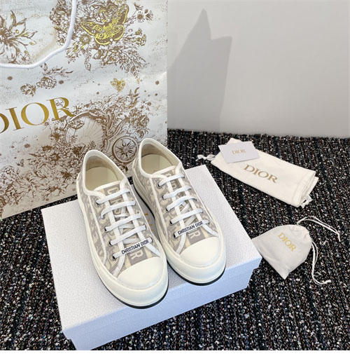 디올 오블리크 자수 스니커즈