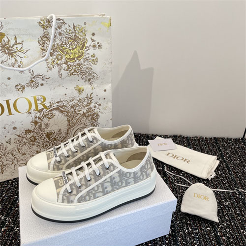 디올 오블리크 자수 스니커즈