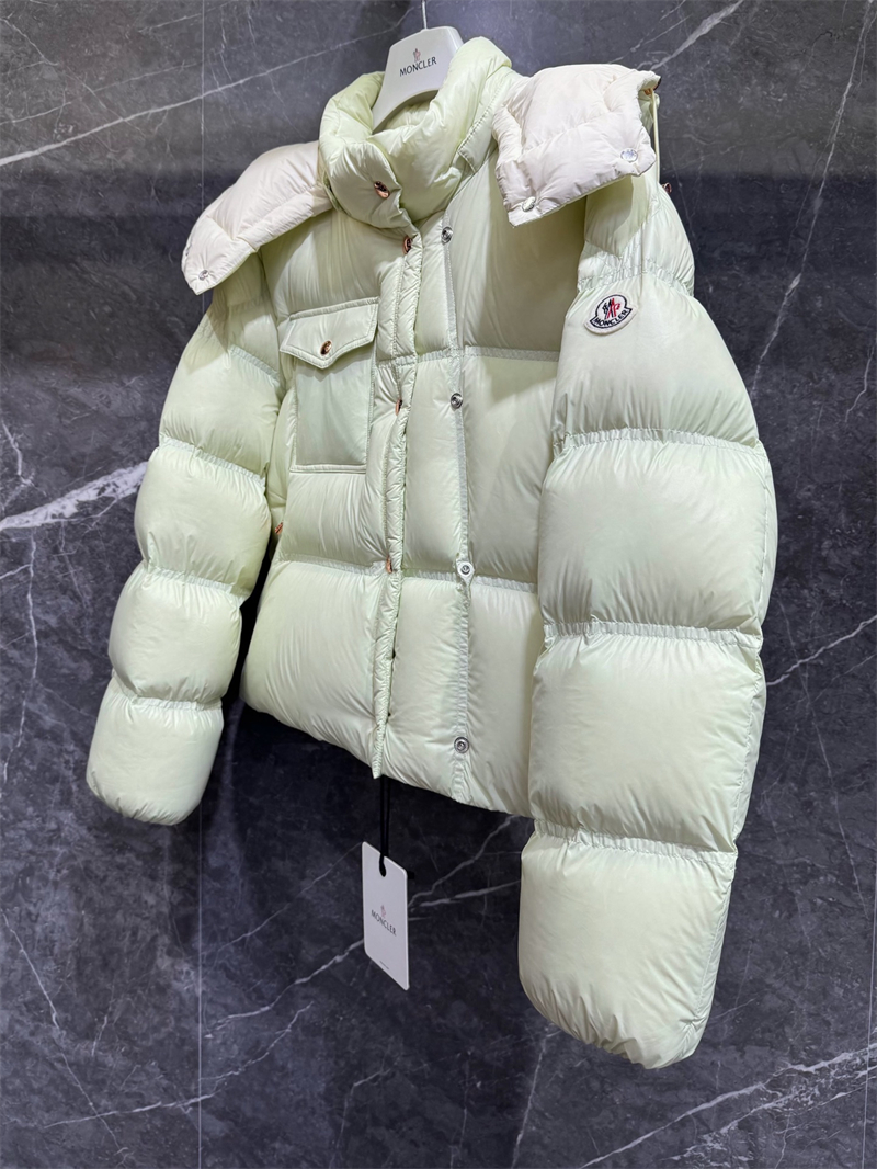 몽클레어 Erea 에레아 퀼팅 숏 다운 패딩 자켓