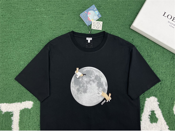 로에베 x 수나 후지타 Bunny & Moon 반팔 티셔츠