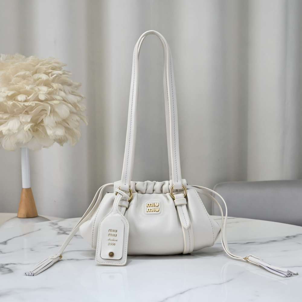 미우미우 Joie Nappa Leather