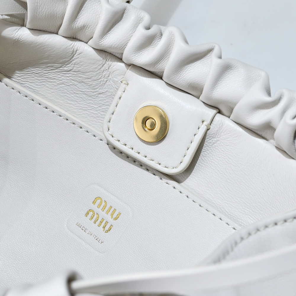 미우미우 Joie Nappa Leather