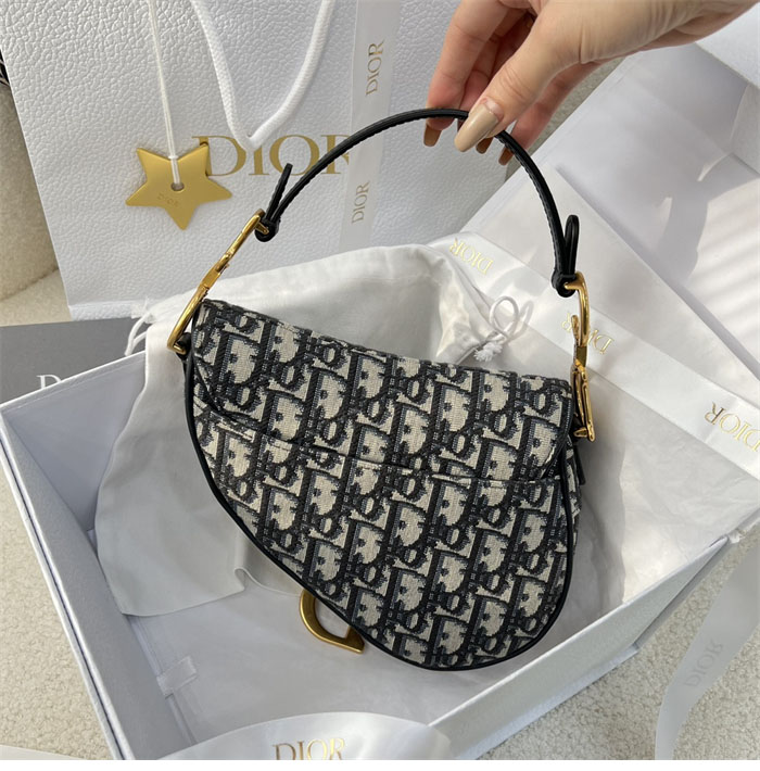 디올 새들 미니 스트랩 백 오블리크 자카드