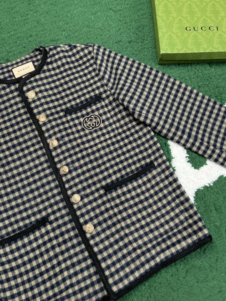 24SS구찌 인터로킹 G 울 깅엄 체크 재킷 블랙
