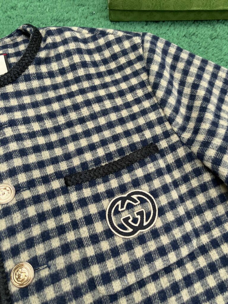 24SS구찌 인터로킹 G 울 깅엄 체크 재킷 블랙