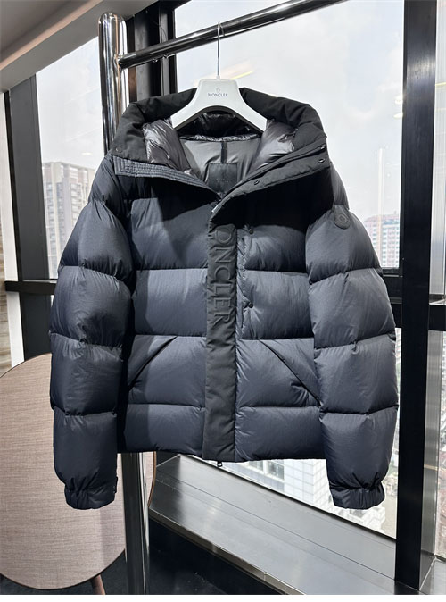 몽클레어 마데이라 Madeira 숏 다운 패딩 자켓 2컬러