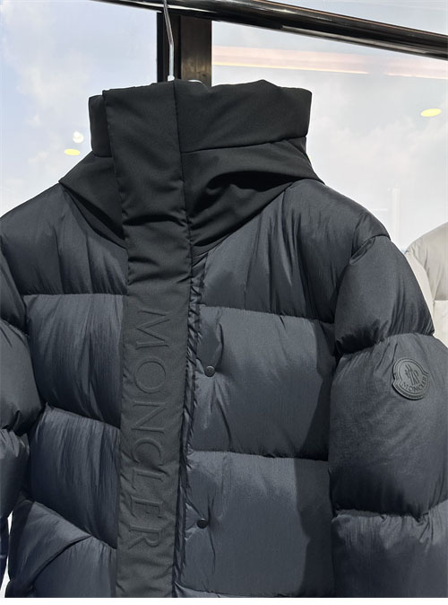 몽클레어 마데이라 Madeira 숏 다운 패딩 자켓 2컬러