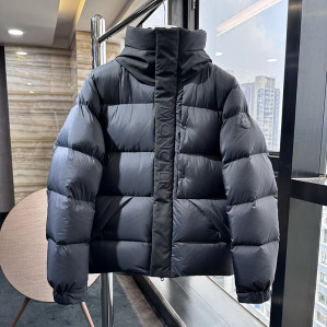 몽클레어 마데이라 Madeira 숏 다운 패딩 자켓 2컬러