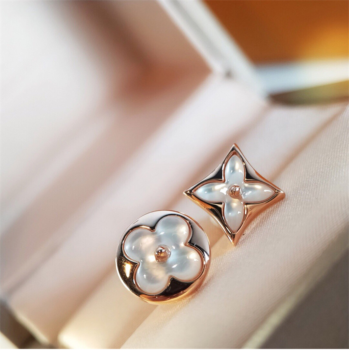 루이비통 컬러 블라썸 썬 귀걸이 Q96425