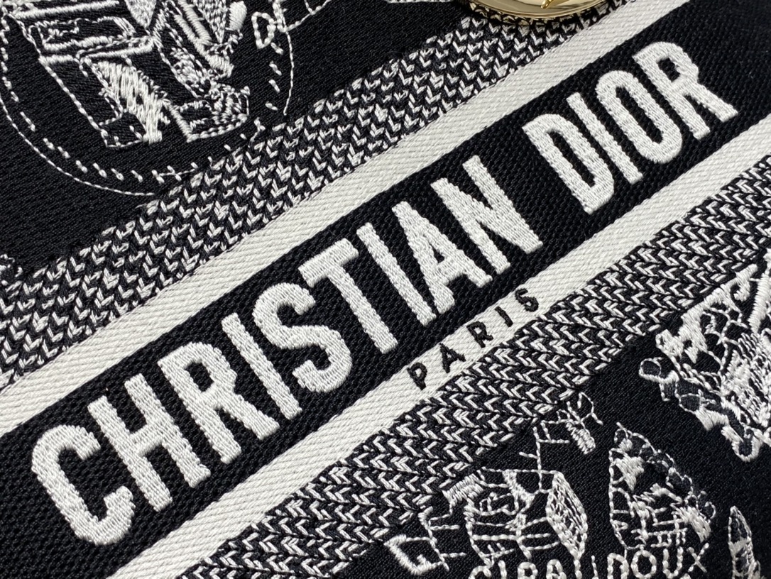 디올 블랙 화이트 Plan de Paris 레이디 D-LITE 미디엄 백 24*20*11CM