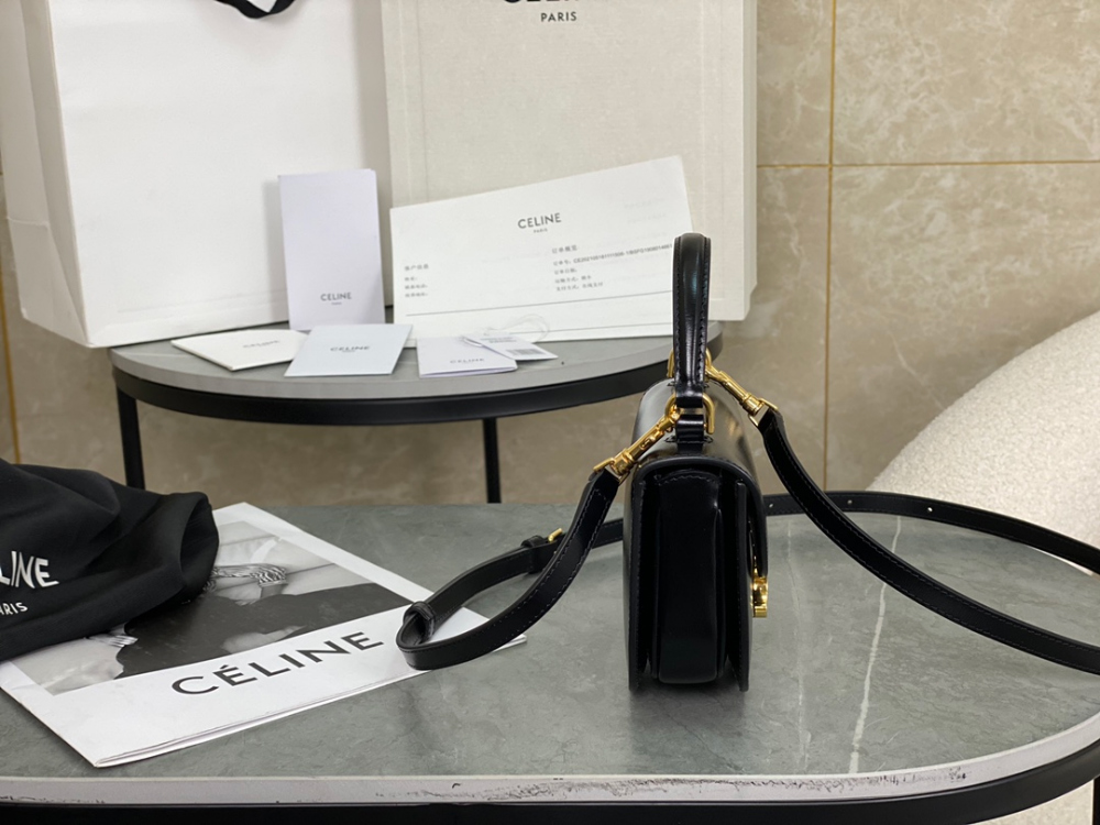 셀린느 Mini Clea Vesace Calfskin