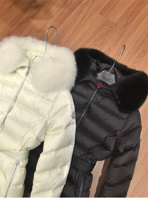 몽클레어 Boed 폭스퍼 숏 다운 자켓 패딩