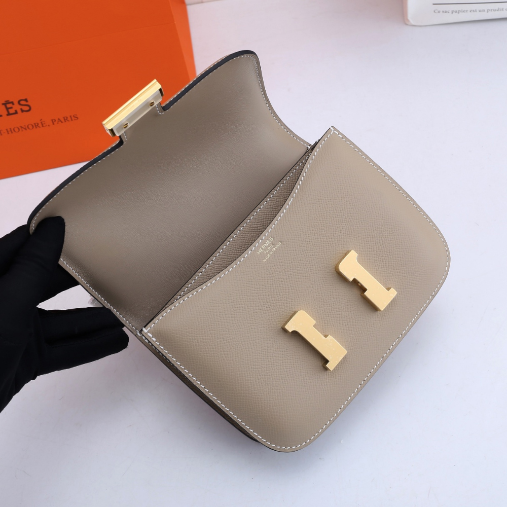 에르메스 콘스탄스 24