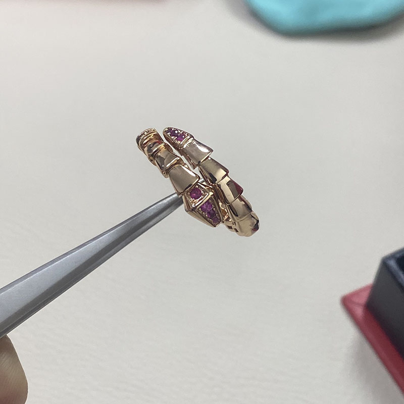 불가리 세르펜티 바이퍼 링